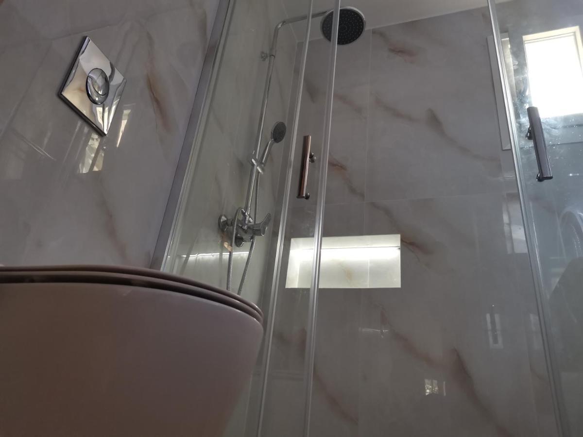 Nely'S Luxury Home Нидри Экстерьер фото